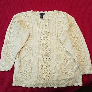 Maxine pale yellow/creme sweater